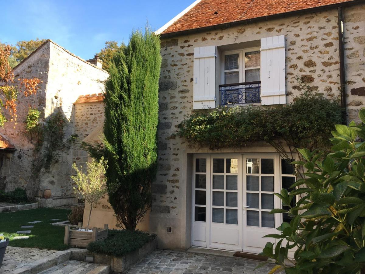 La Maison D'Emilie - Appartements Chaumes-en-Brie Kültér fotó